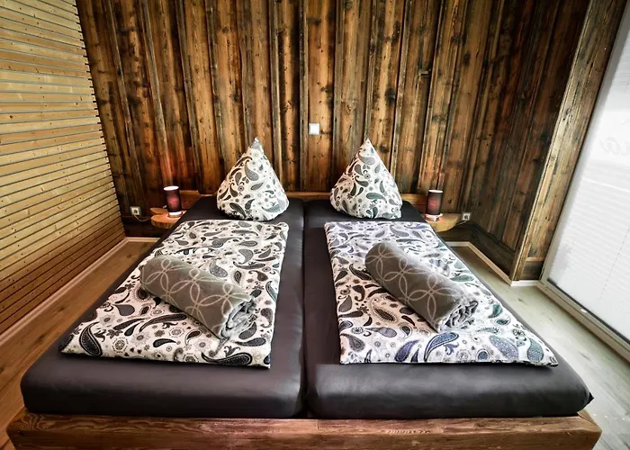 Chiara * קוראורט אויבין